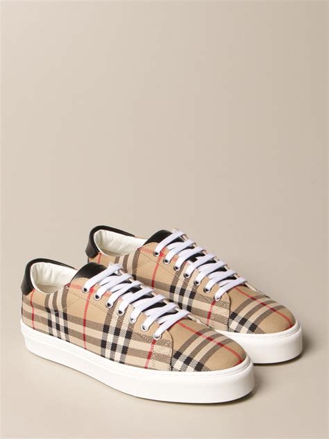 padded classic burberry sneakers men.